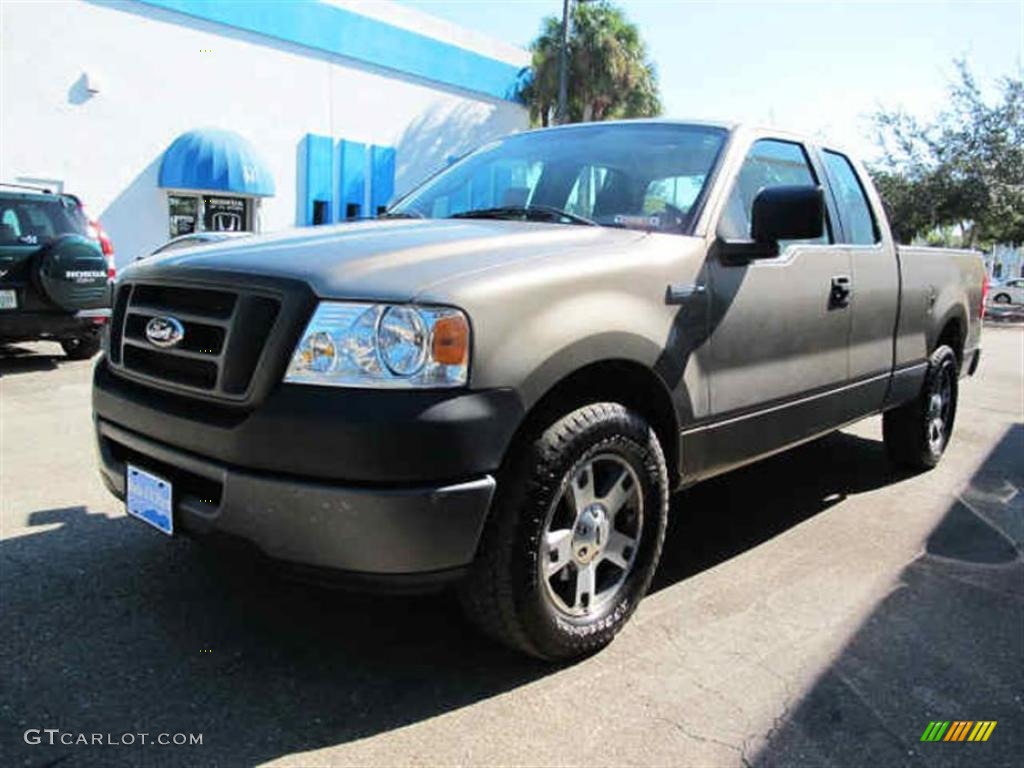 2006 F150 XLT SuperCab - Arizona Beige Metallic / Tan photo #6