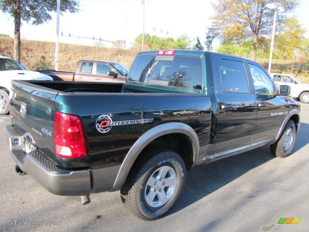 2011 Ram 1500 SLT Outdoorsman Crew Cab 4x4 - Hunter Green Pearl / Dark Slate Gray/Medium Graystone photo #3