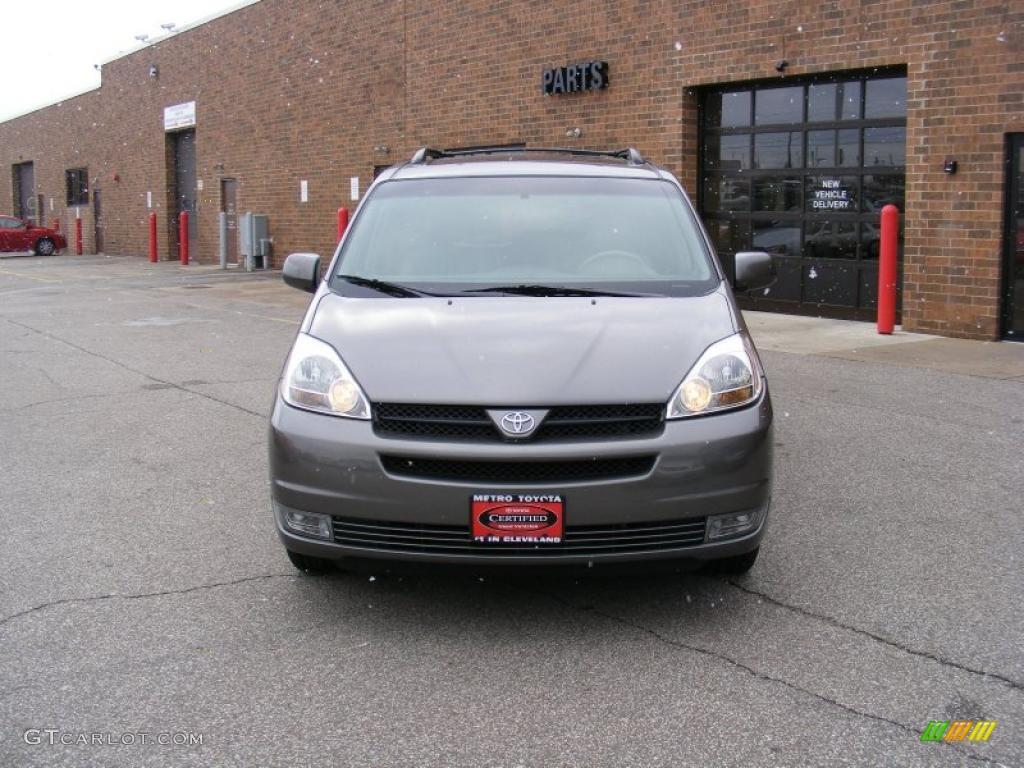 2005 Sienna XLE - Phantom Gray Pearl / Stone photo #8