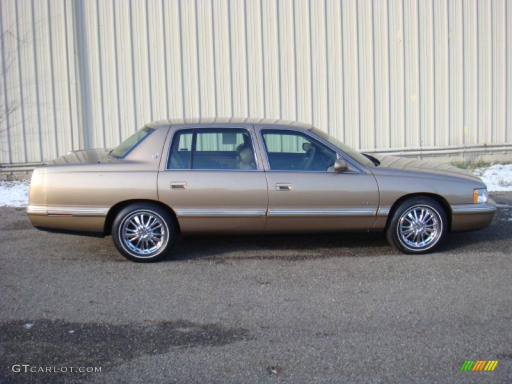 1998 DeVille Sedan - Light Driftwood Metallic / Camel photo #4