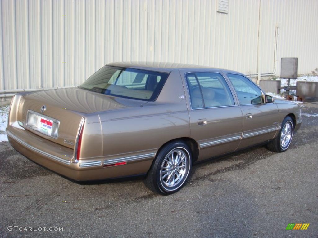 1998 DeVille Sedan - Light Driftwood Metallic / Camel photo #5
