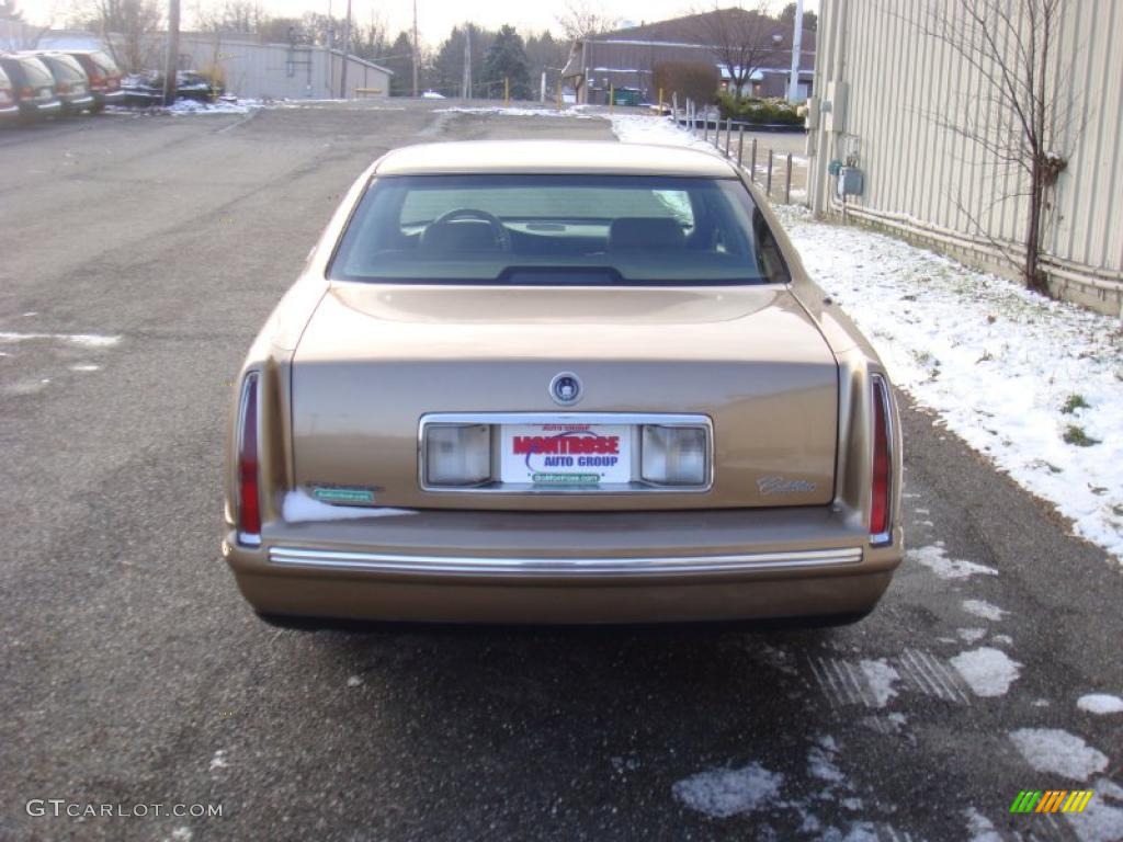 1998 DeVille Sedan - Light Driftwood Metallic / Camel photo #8