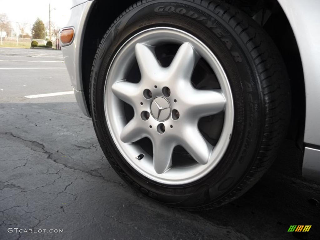 2002 Mercedes-Benz C 320 Sedan Wheel Photos