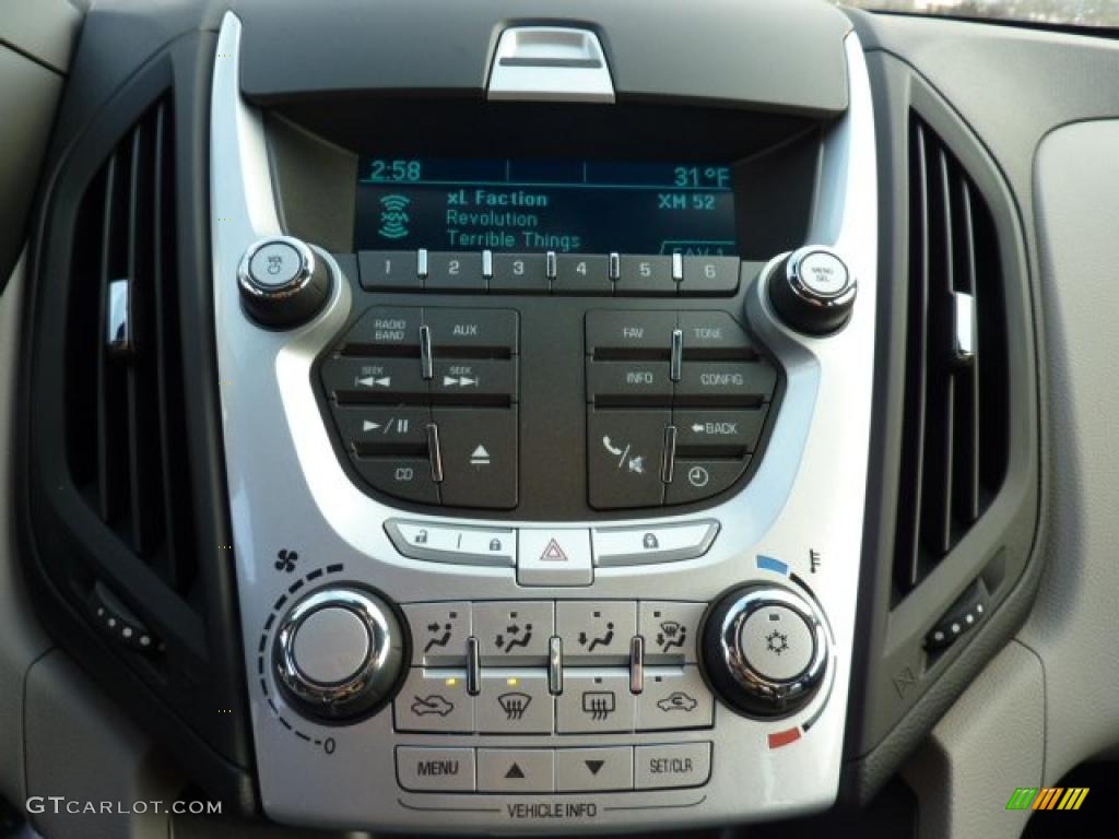 2011 Chevrolet Equinox LS Controls Photo #40990485