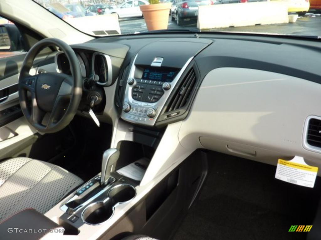 2011 Chevrolet Equinox LS Light Titanium/Jet Black Dashboard Photo #40991233