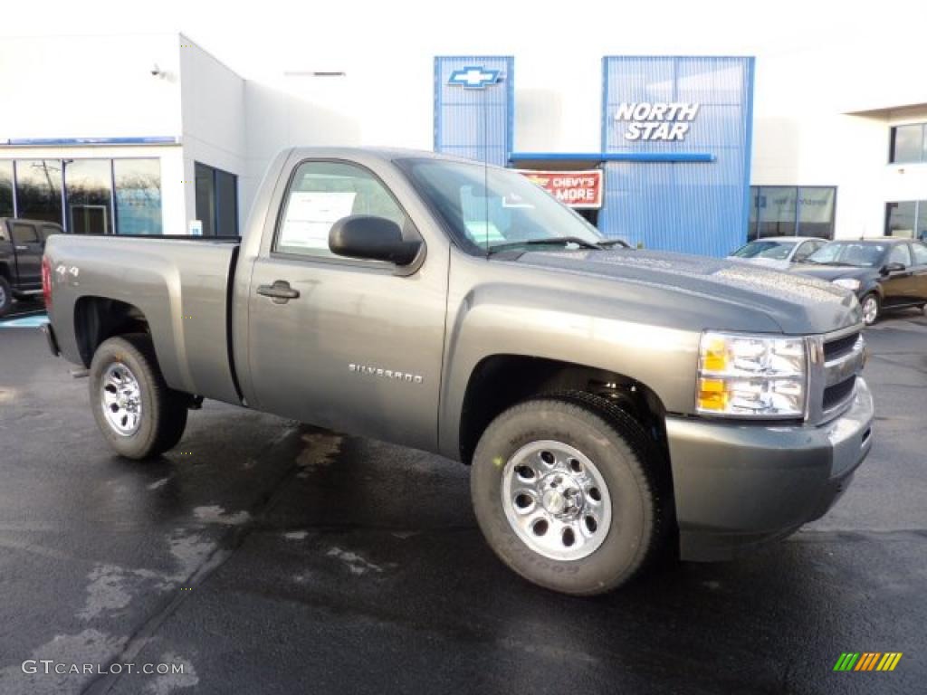 2011 Silverado 1500 Regular Cab 4x4 - Taupe Gray Metallic / Dark Titanium photo #1