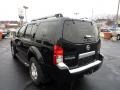 2006 Super Black Nissan Pathfinder SE  photo #5