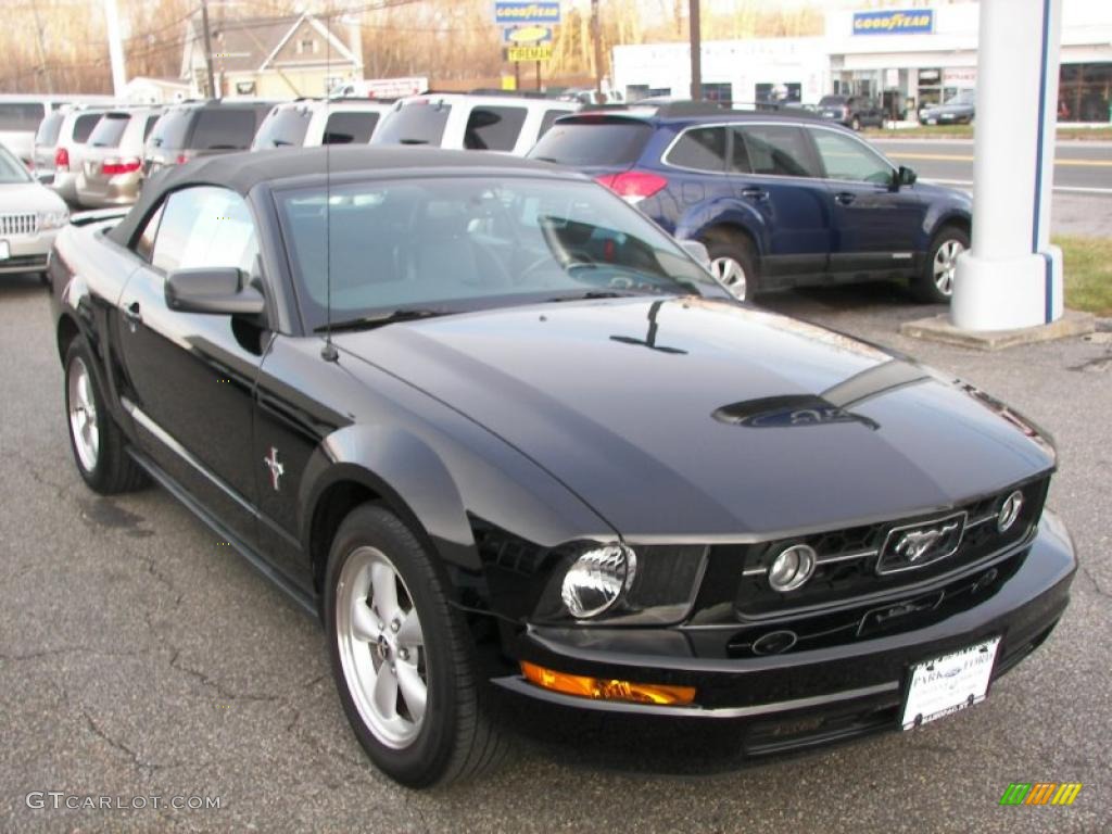 2007 Mustang V6 Premium Convertible - Black / Dark Charcoal photo #2