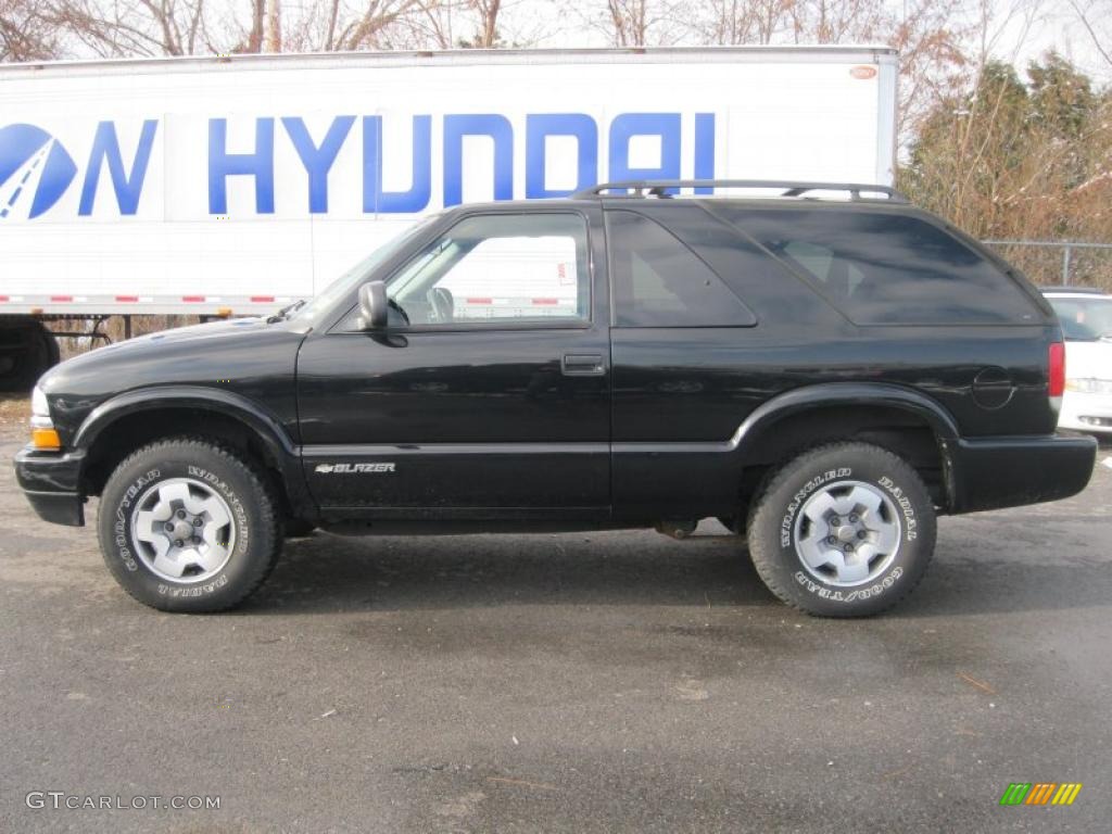 Black 2004 Chevrolet Blazer LS 4x4 Exterior Photo #40995618