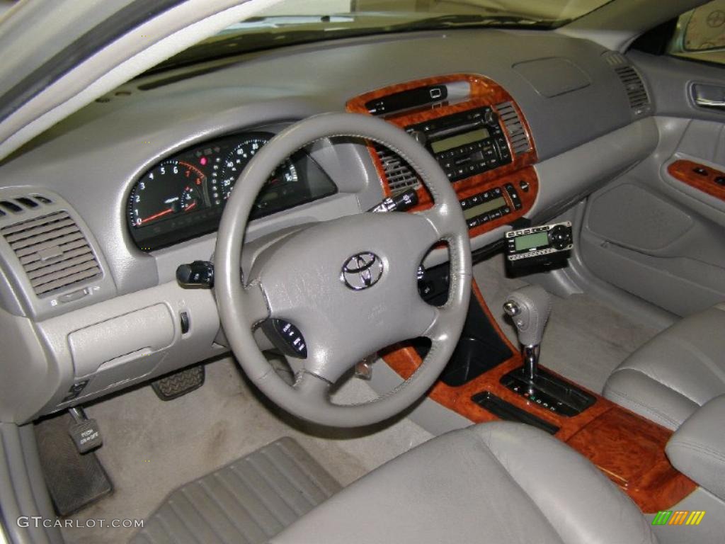 2004 Camry XLE V6 - Lunar Mist Metallic / Stone photo #16