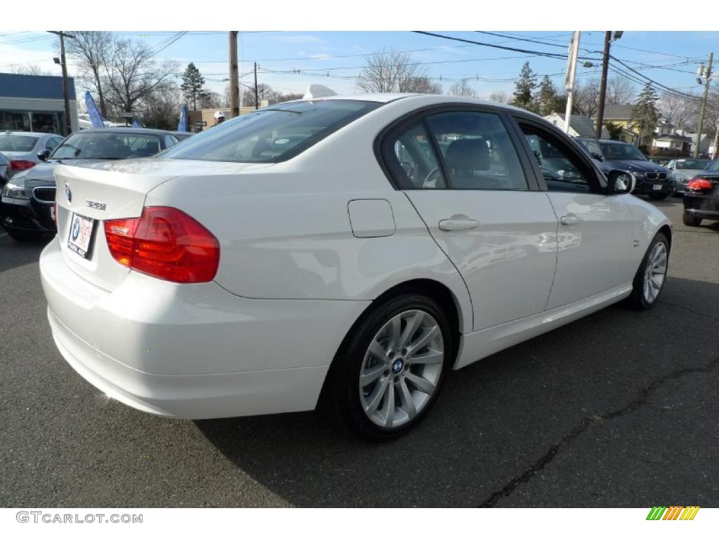 Alpine White 2011 BMW 3 Series 328i xDrive Sedan Exterior Photo #40998734