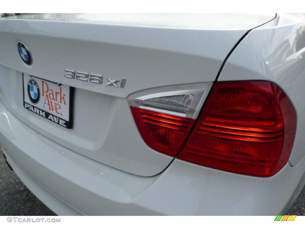 2008 3 Series 328xi Sedan - Alpine White / Beige photo #17