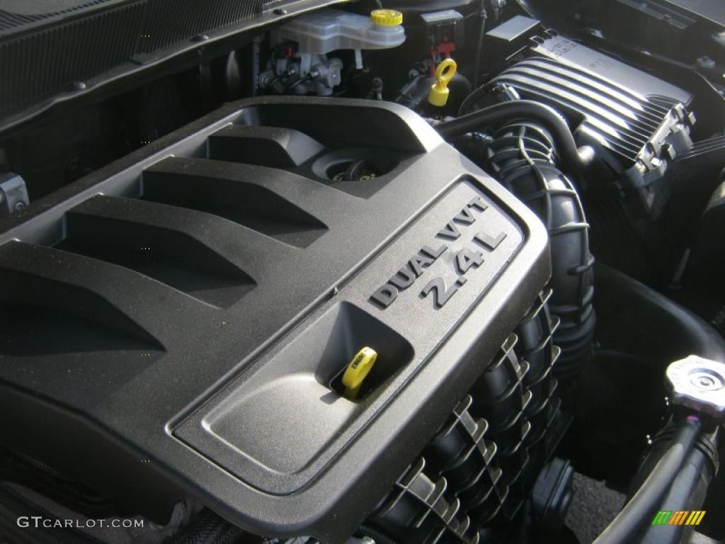 2010 Sebring Touring Sedan - Brilliant Black Crystal Pearl / Dark Slate Gray photo #11