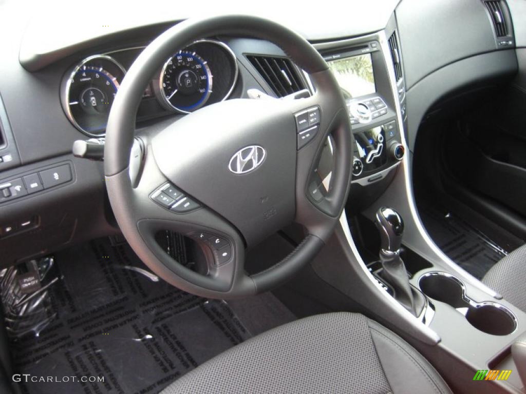 2011 Sonata SE - Midnight Black / Black photo #4