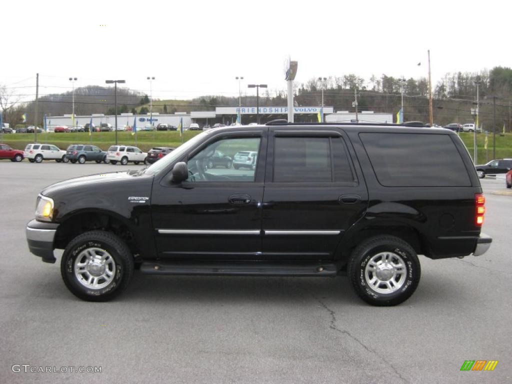 Black 2002 Ford Expedition XLT 4x4 Exterior Photo #41010134