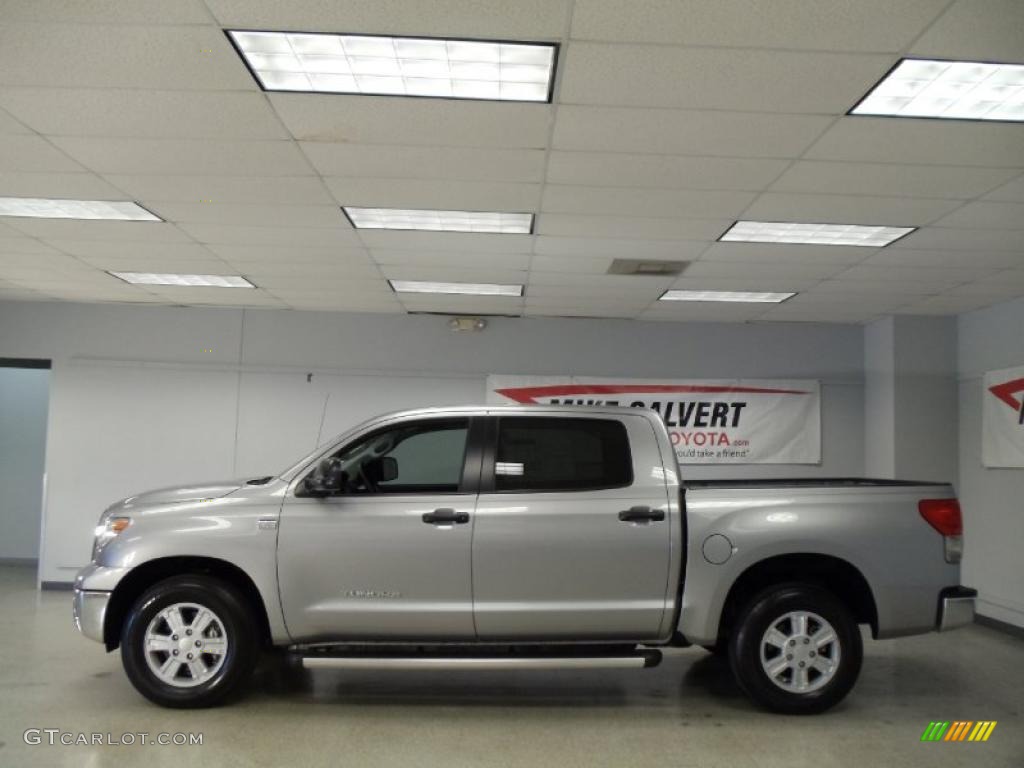 2008 Tundra SR5 CrewMax - Silver Sky Metallic / Black photo #3