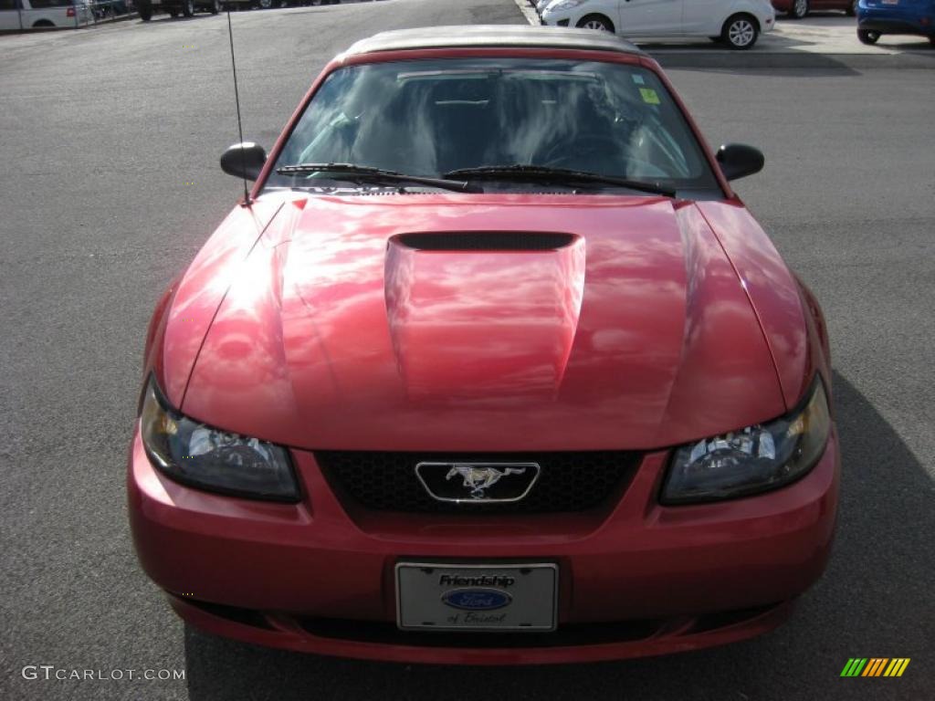 2000 Mustang GT Convertible - Laser Red Metallic / Medium Graphite photo #3