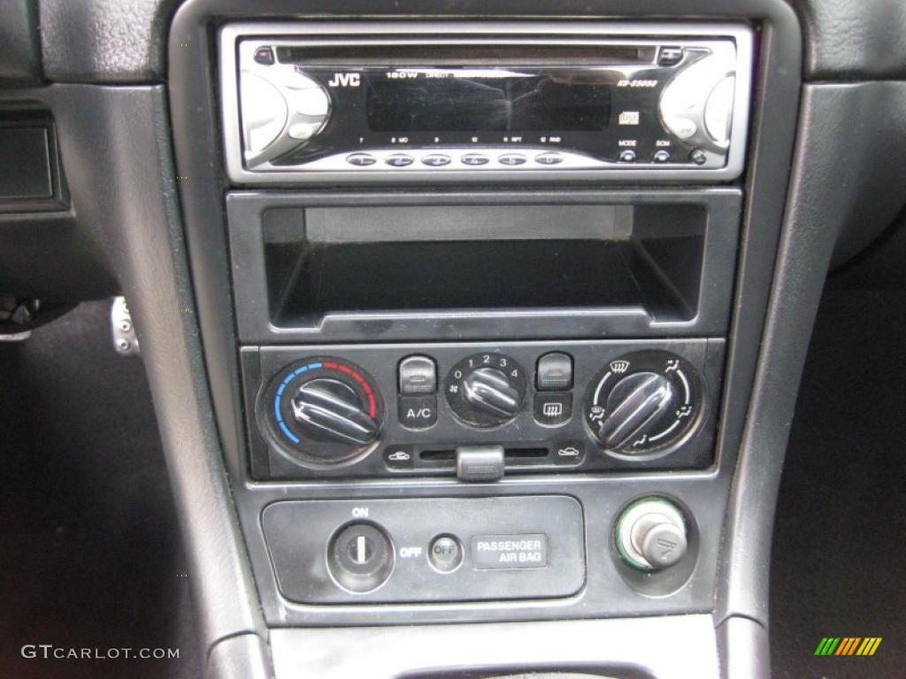 1999 Mazda MX-5 Miata LP Roadster Controls Photos