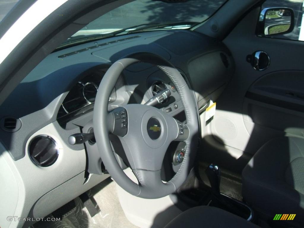 2011 HHR LT - Arctic Ice White / Gray photo #10