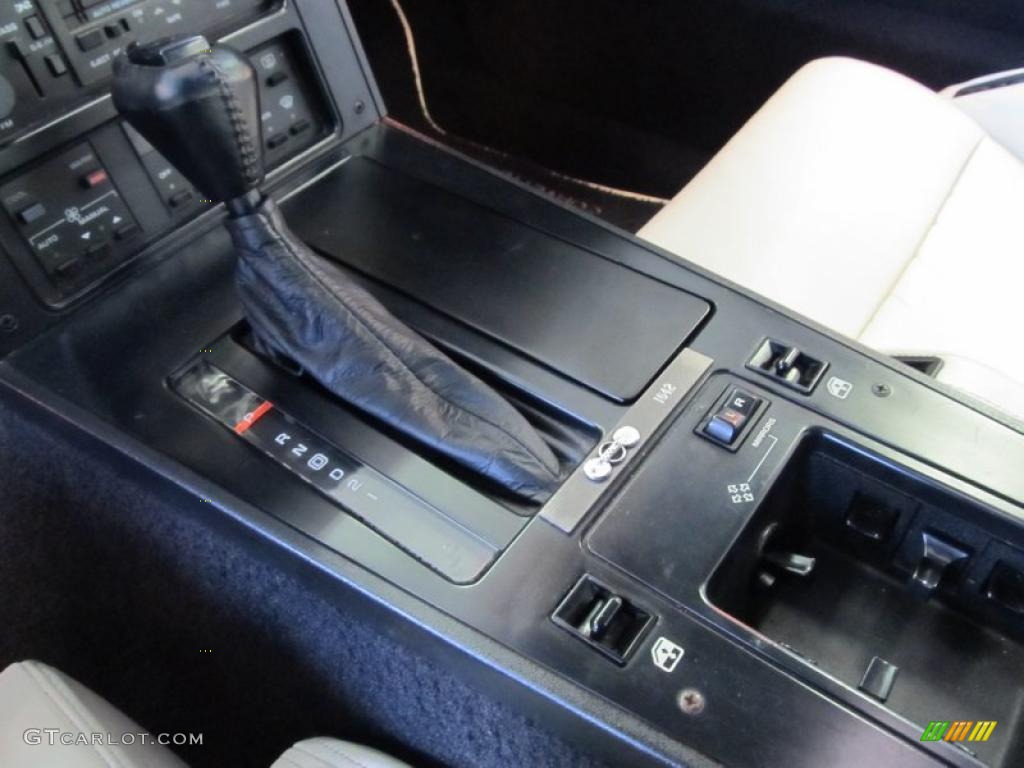 1988 Chevrolet Corvette 35th Anniversary Coupe Transmission Photos