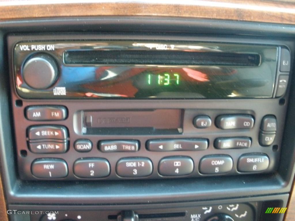 2003 Ford Windstar SEL Controls Photo #41021451