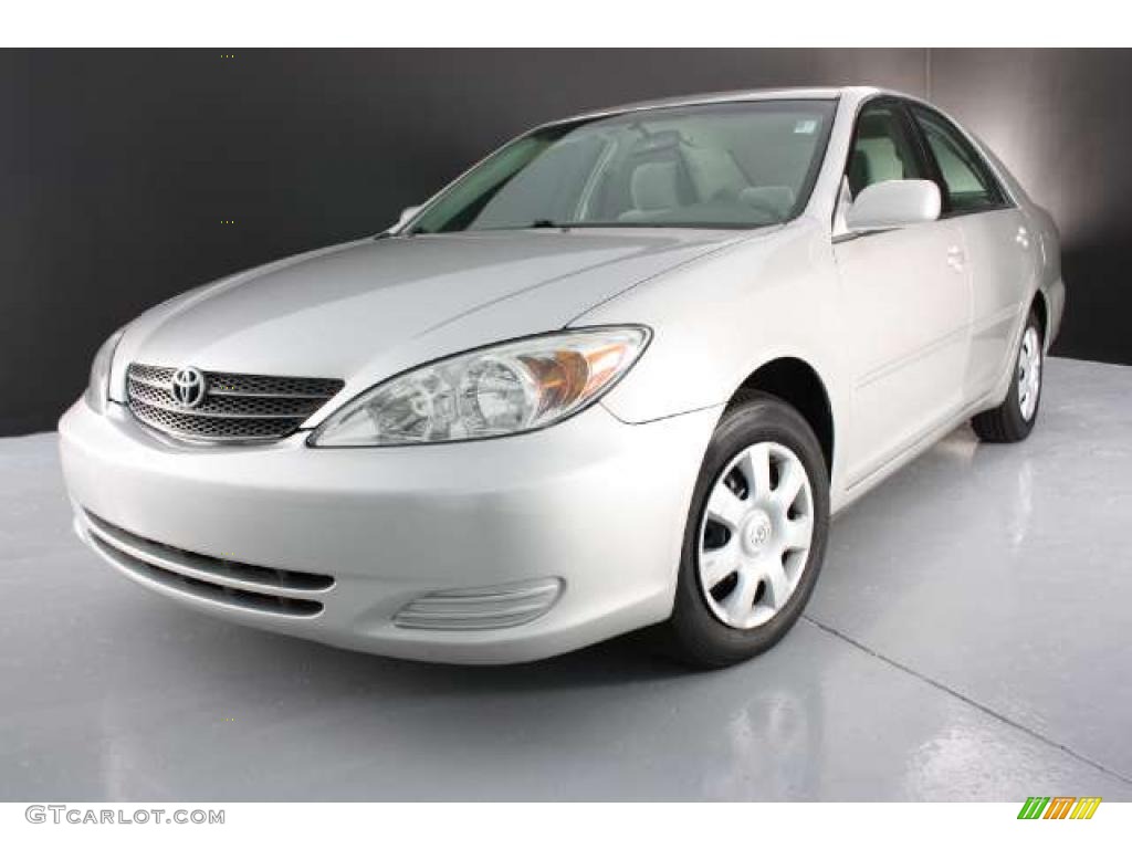 Lunar Mist Metallic 2004 Toyota Camry LE Exterior Photo #41024112