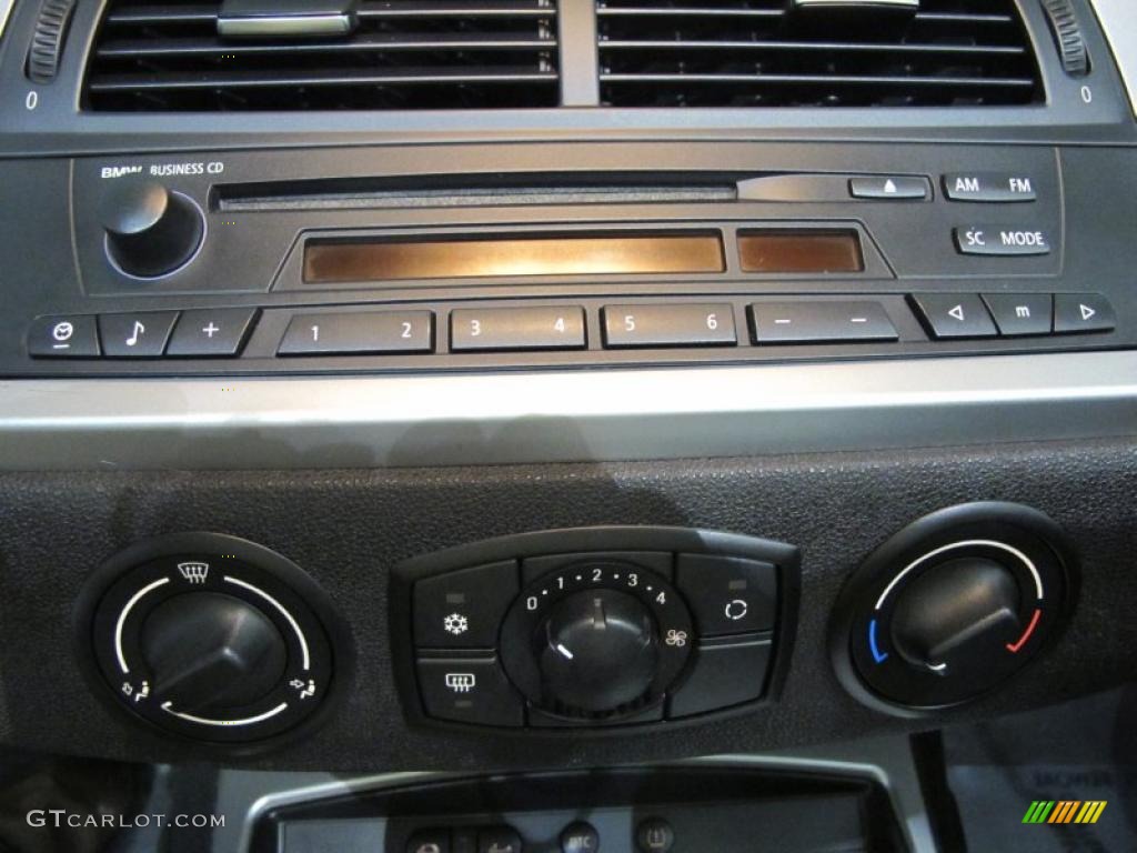 2006 BMW Z4 3.0i Roadster Controls Photo #41025320