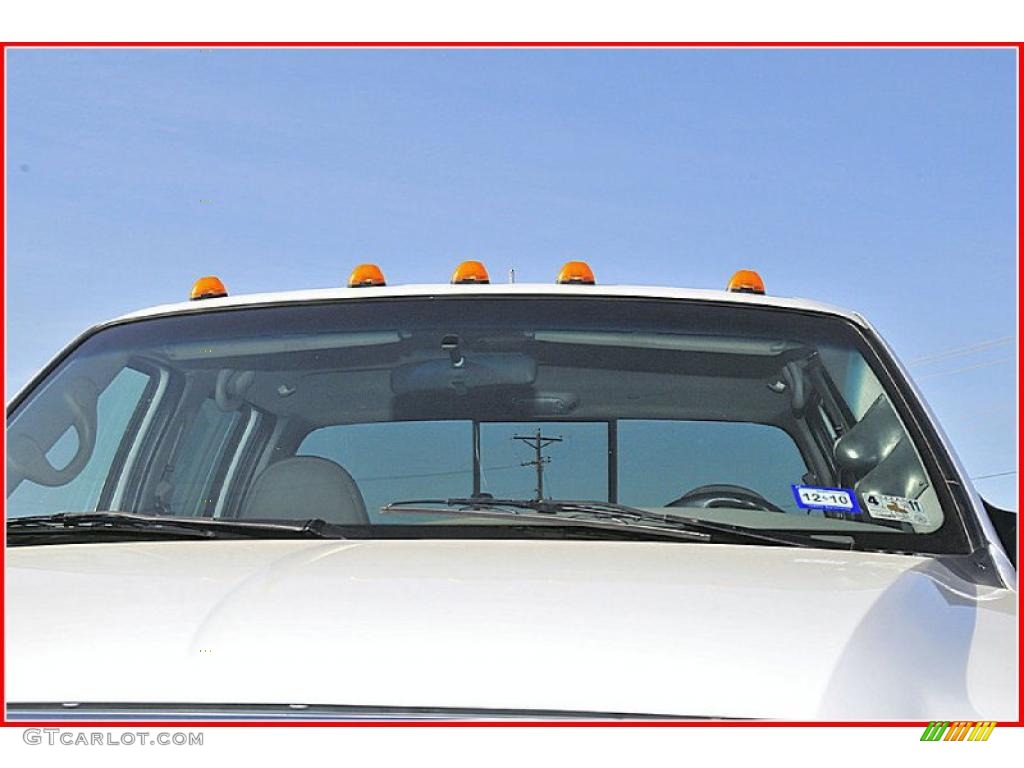2000 F450 Super Duty XLT Crew Cab 4x4 Dually - Oxford White / Medium Graphite photo #16
