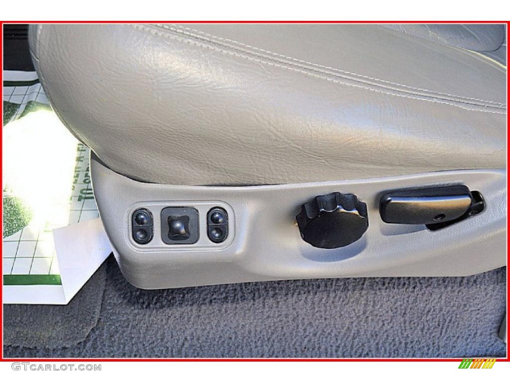 2000 F450 Super Duty XLT Crew Cab 4x4 Dually - Oxford White / Medium Graphite photo #18