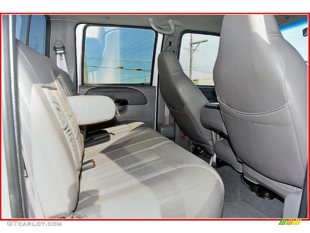 2000 F450 Super Duty XLT Crew Cab 4x4 Dually - Oxford White / Medium Graphite photo #22
