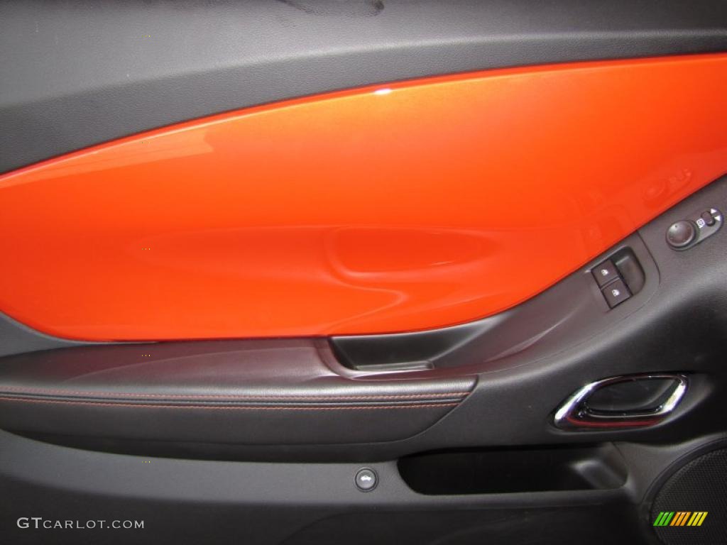 2010 Chevrolet Camaro SS/RS Coupe Black/Inferno Orange Door Panel Photo #41028416