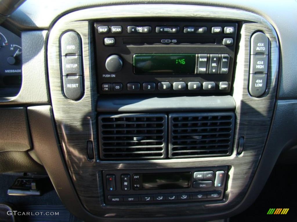 2002 Explorer Limited 4x4 - White Pearl / Midnight Grey photo #24