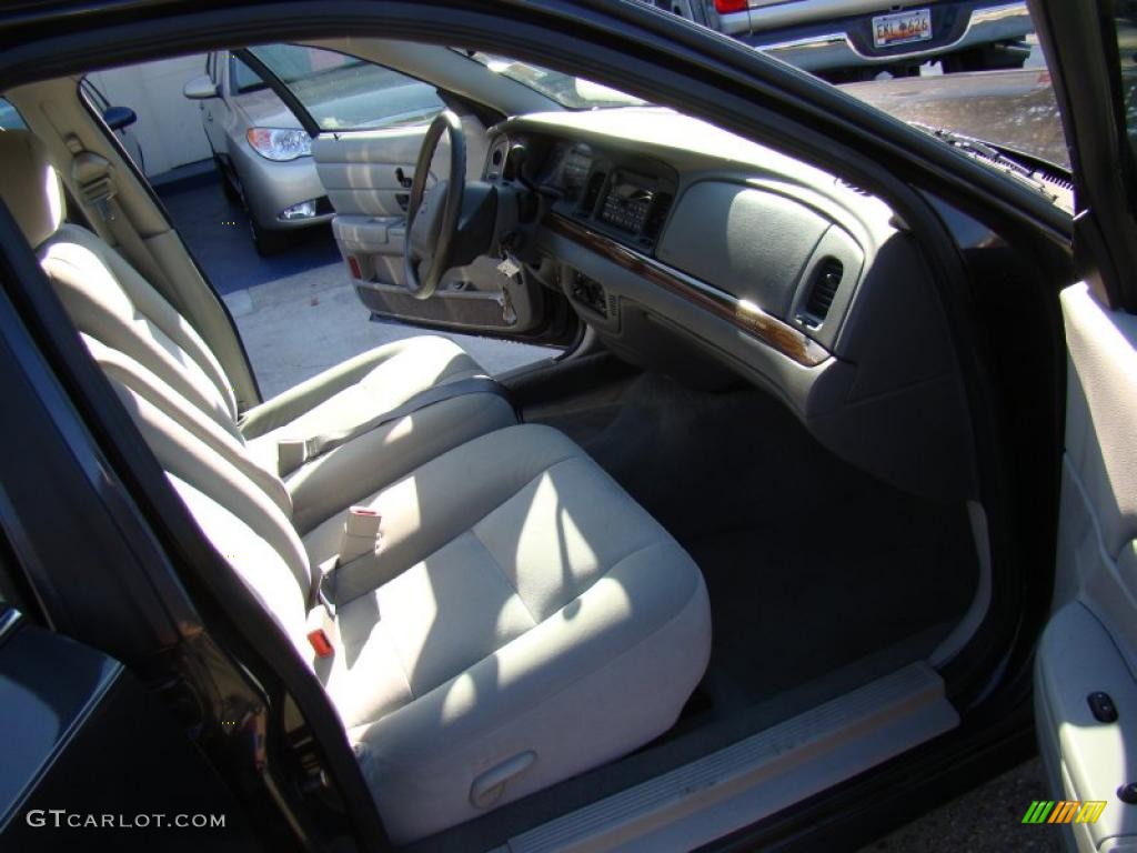 2004 Crown Victoria LX - Midnight Grey Metallic / Light Flint photo #13