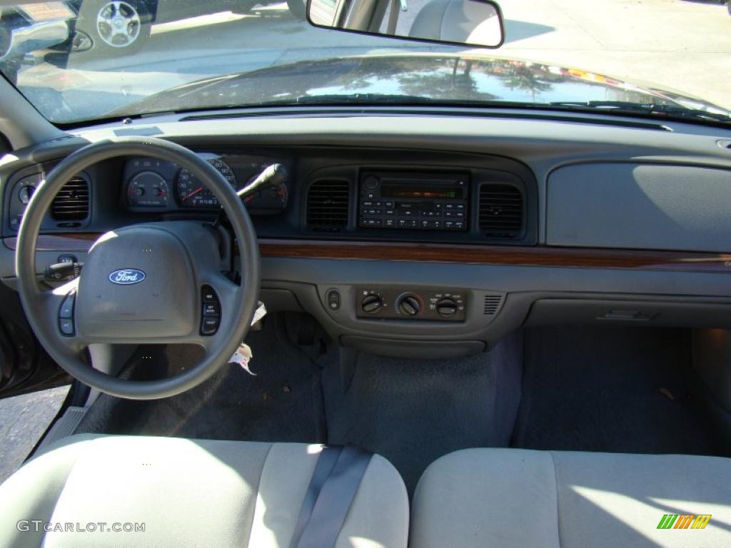2004 Crown Victoria LX - Midnight Grey Metallic / Light Flint photo #15