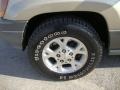 2000 Champagne Pearlcoat Jeep Grand Cherokee Laredo 4x4  photo #36