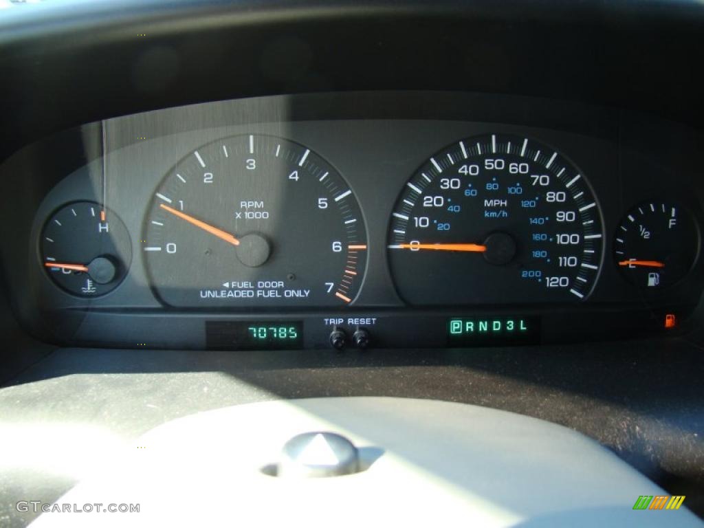 1998 Grand Voyager SE - Bright White / Silver Fern photo #26