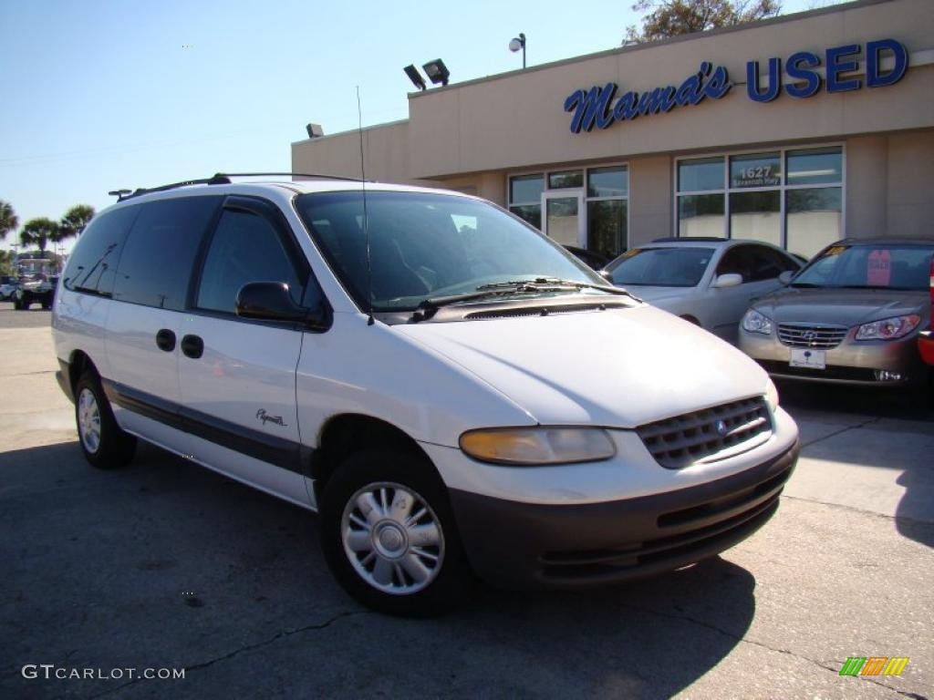 1998 Grand Voyager SE - Bright White / Silver Fern photo #31