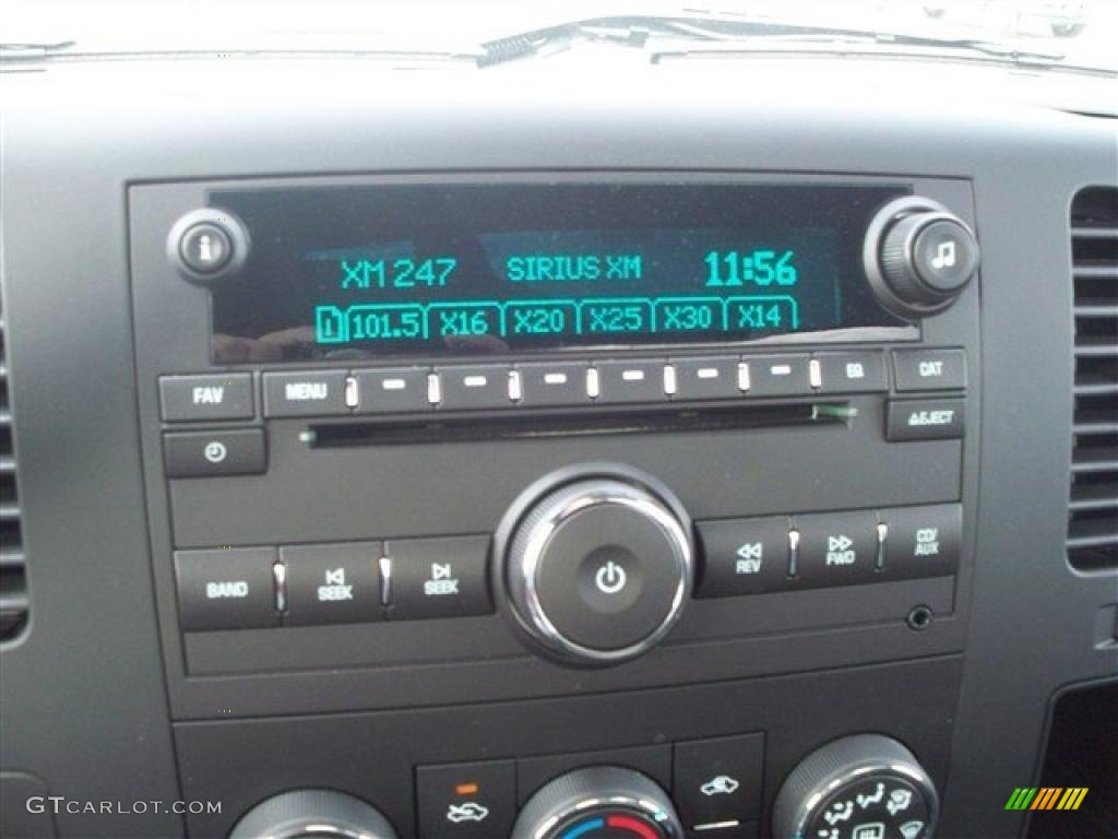 2009 Chevrolet Silverado 1500 LT Regular Cab 4x4 Controls Photo #41032792