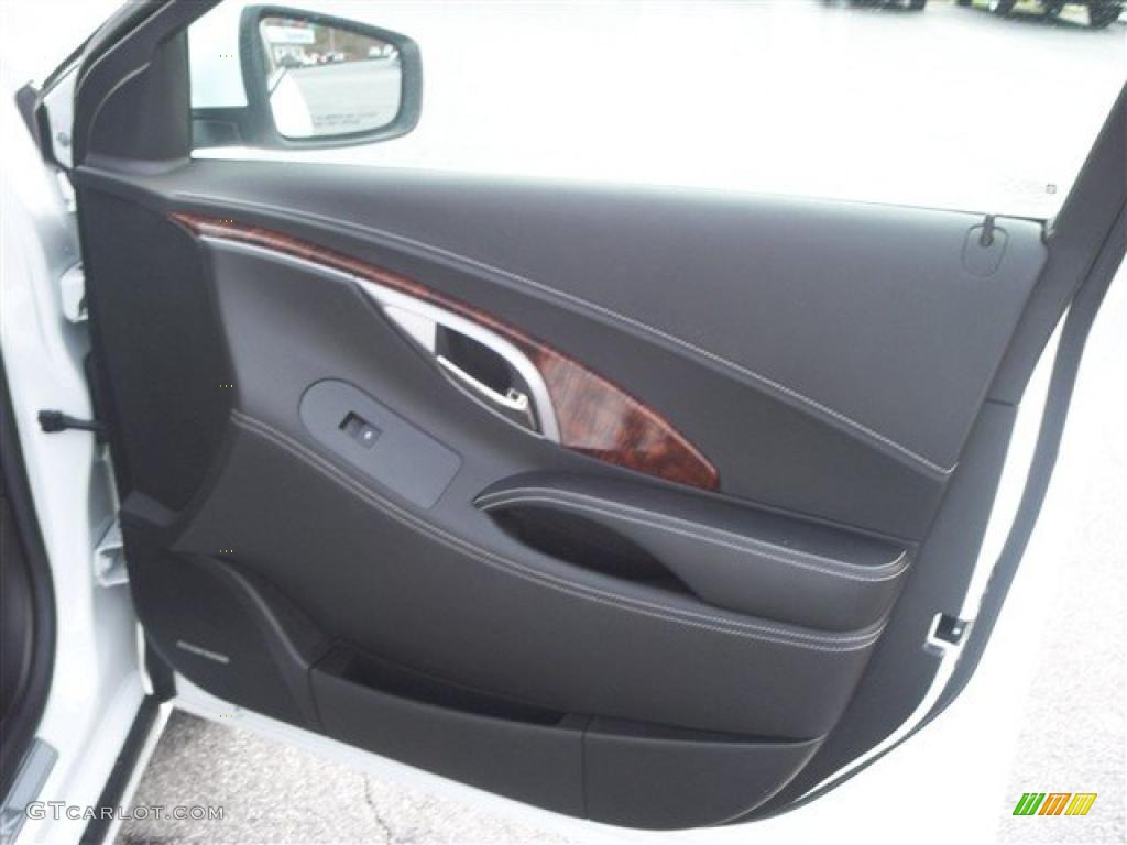 2010 Buick LaCrosse CXS Ebony Door Panel Photo #41033122