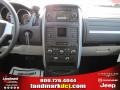 Stone White - Grand Caravan SE Photo No. 11