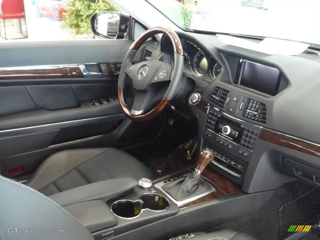 Black Interior 2010 Mercedes-Benz E 550 Coupe Photo #41035728