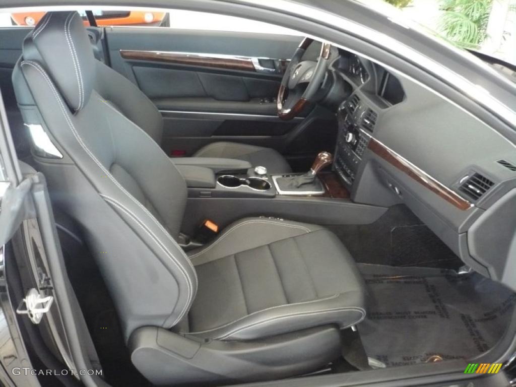 Black Interior 2010 Mercedes-Benz E 550 Coupe Photo #41035748