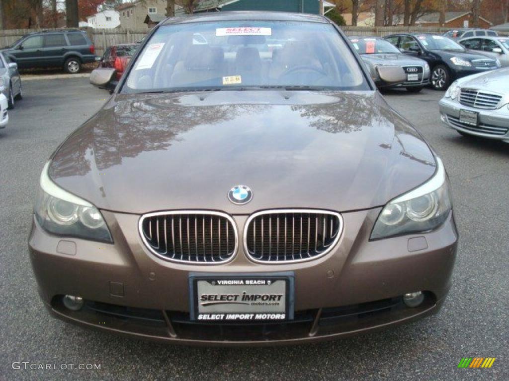 2004 5 Series 545i Sedan - Kalahari Beige Metallic / Beige photo #8