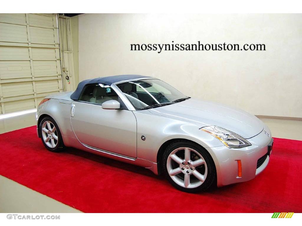 Chrome Silver Metallic Nissan 350Z