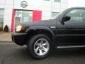 Super Black - Pathfinder LE Platinum 4x4 Photo No. 3