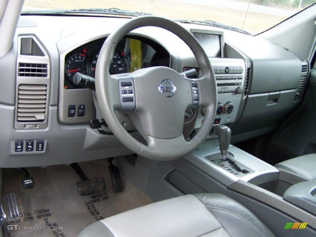 Graphite/Titanium Interior 2005 Nissan Titan LE Crew Cab 4x4 Photo #41044849