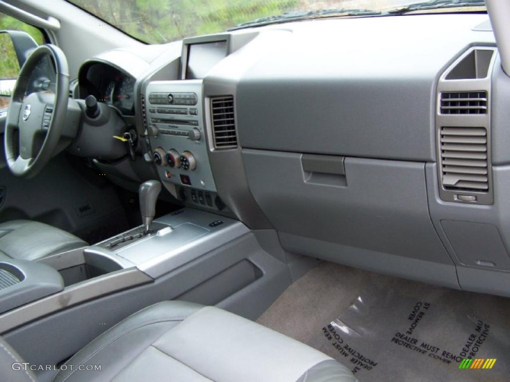 2005 Nissan Titan LE Crew Cab 4x4 interior Photo #41044861
