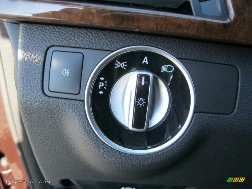 2011 Mercedes-Benz E 350 Sedan Controls Photo #41047401