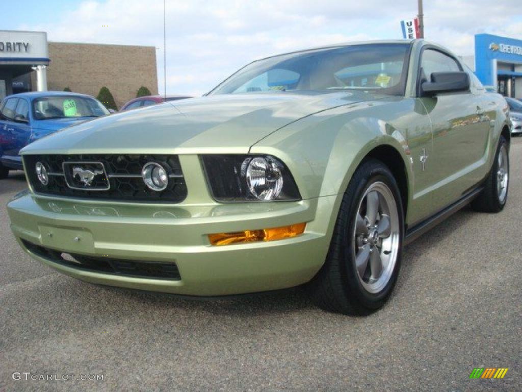 Legend Lime Metallic 2006 Ford Mustang V6 Deluxe Coupe Exterior Photo #41048073