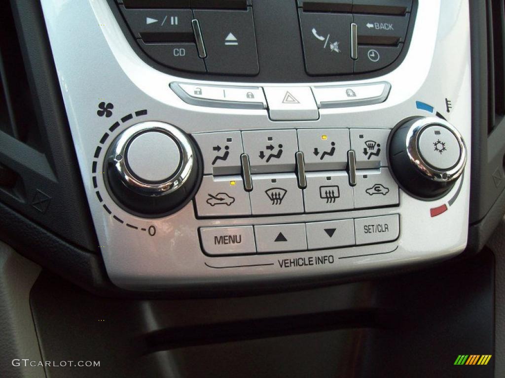 2011 Chevrolet Equinox LS Controls Photo #41048529